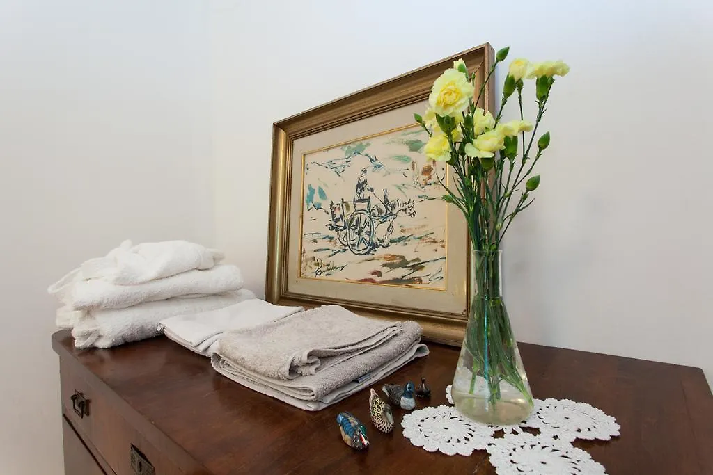 ** Guest house Da Cristina Palazzo Atanasio Hotel Palermo Italy